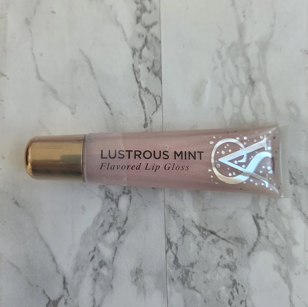 1 Victoria's Secret Lip Gloss  Flavored Favorities New